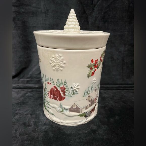 Better homes and garden winter forrest cookie jar - Picture 1 of 6